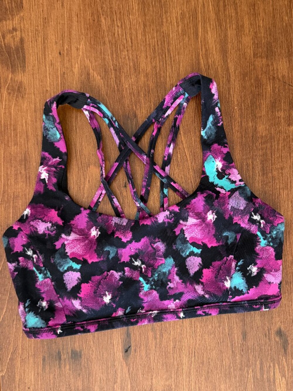 Lululemon Free To Be Serene Bra Flowers Strappy Criss Cross Back Yoga Sz 6 Pads